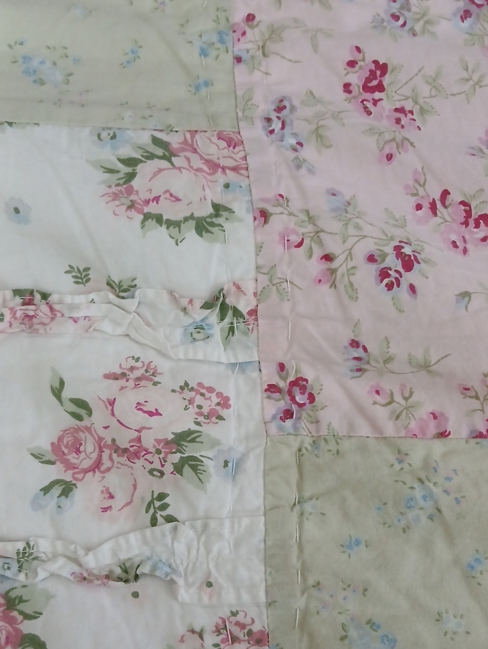 Shabby Chic Brand Quilt - Picture 10 of 13